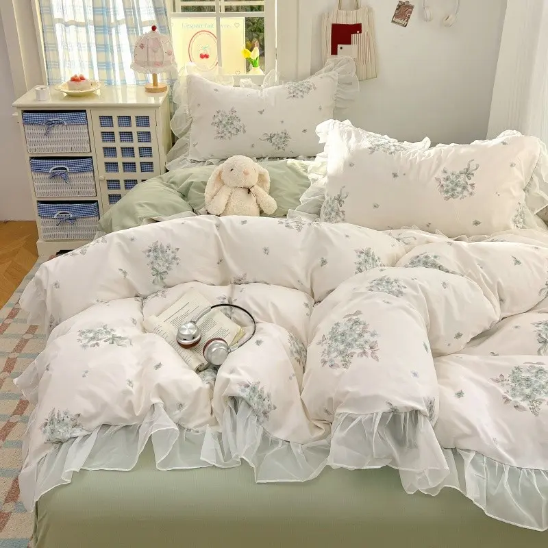 3pcs Korean Lace Bedding Set, Includes 1 Duvet Cover and 2 Pillowcases（without comforter and pillow insert）, Zipper Design, Soft Fabric, Suitable for All Seasons, Decorative Bedding Set, Soft Bedding Sets
