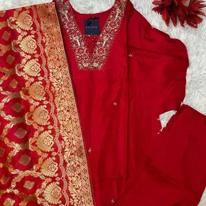 Kalnik A02- Red Dola silk