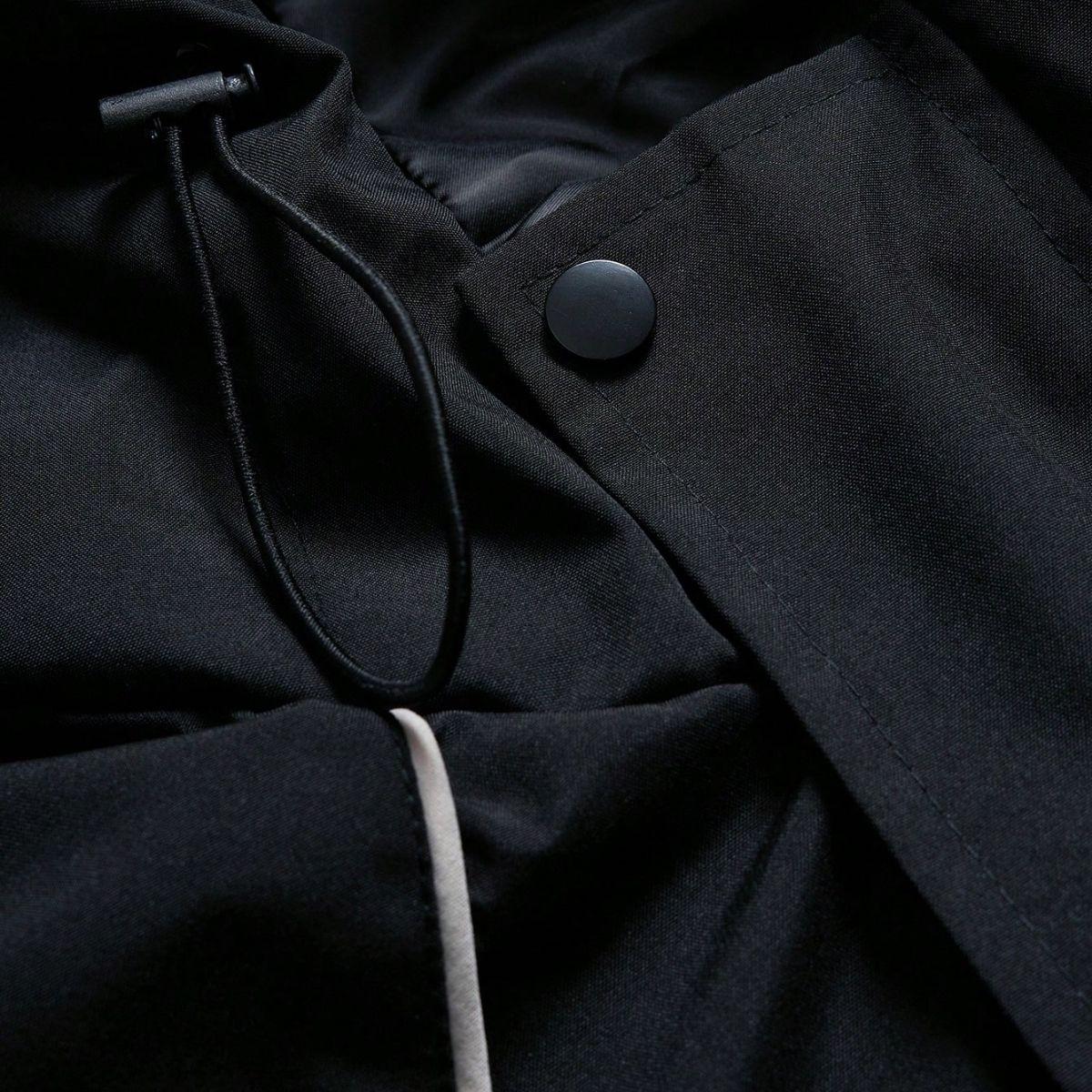 Men’s American high-street windbreaker jacket with letter print, hooded casual outerwear from a trendy brand