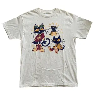 Pete the Cat Cartoon Funny T-Shirt - Vintage Graphic Tee – Unisex S-3XL – Menswear & Womenswear – Streetwear Tops – Casual Cotton Crewneck Shortsleeve T-shirt