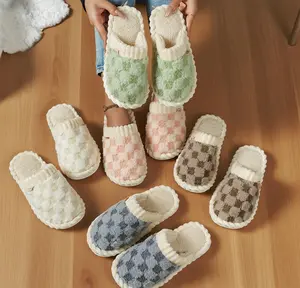Cozy Checkered Comfort: Soft Plush Slippers for Home & Casual Wear. Your Lightweight Winter Essential.