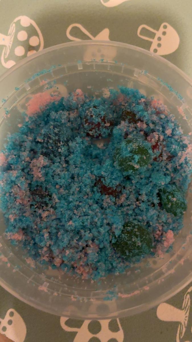 Item: Cotton Candy, EXTREME Sour (10/10)