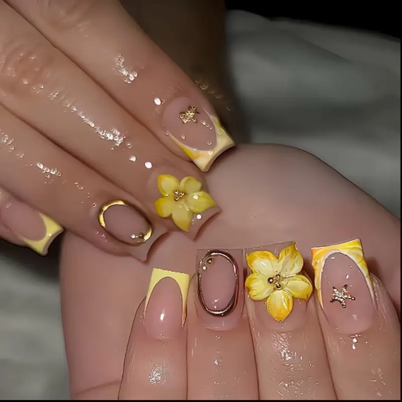 24pcs Square Yellow Floral and Golden Stripe Pattern Glossy Press-On Fake Nails, Suitable for Daily Wear and Dates, Gift for and Women, Removable and Reusable Press-On Nails, Includes Jelly Glue and Nail File