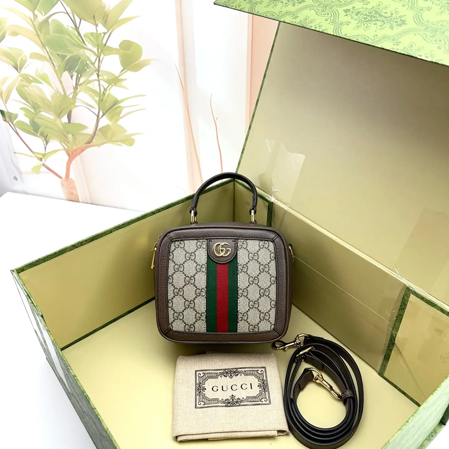 Pre-owned GUCCI Monogram Empreinte Leather Clutch Bag 0809 raye 24123566