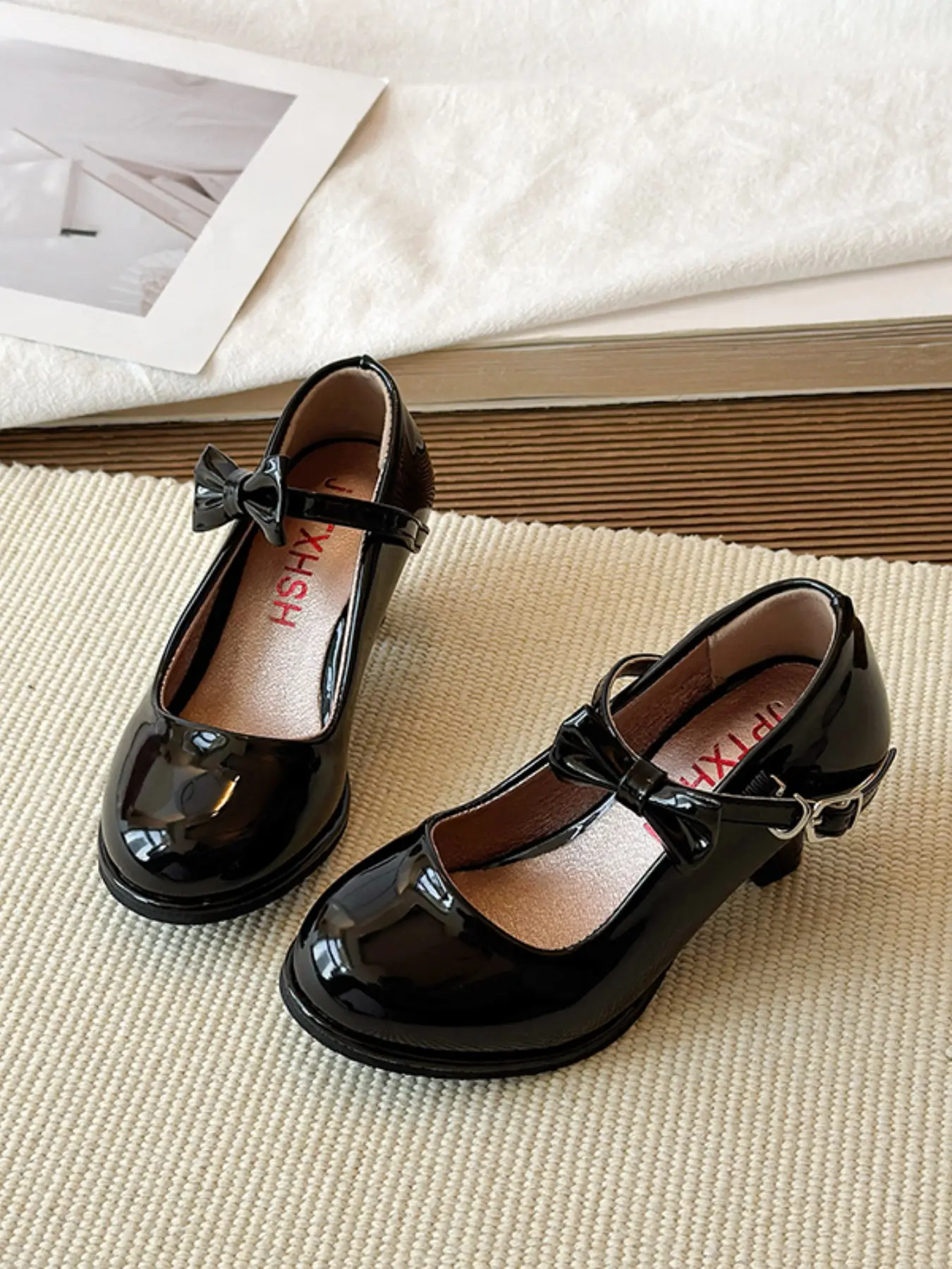 Girls' Shiny Bow Mary Jane High Heels, Adjustable Buckle, Anti-Slip Thick Sole, Round Toe, Elegant Classy Stylish Performance Shoes for Stage/party/dress-Up, Bowknot Design Shoes, Fashion Shoes, Maryjanes