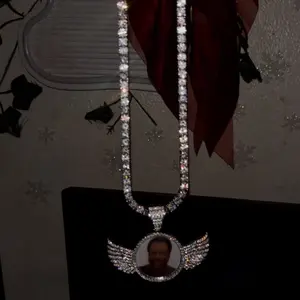 custom chain with pendant