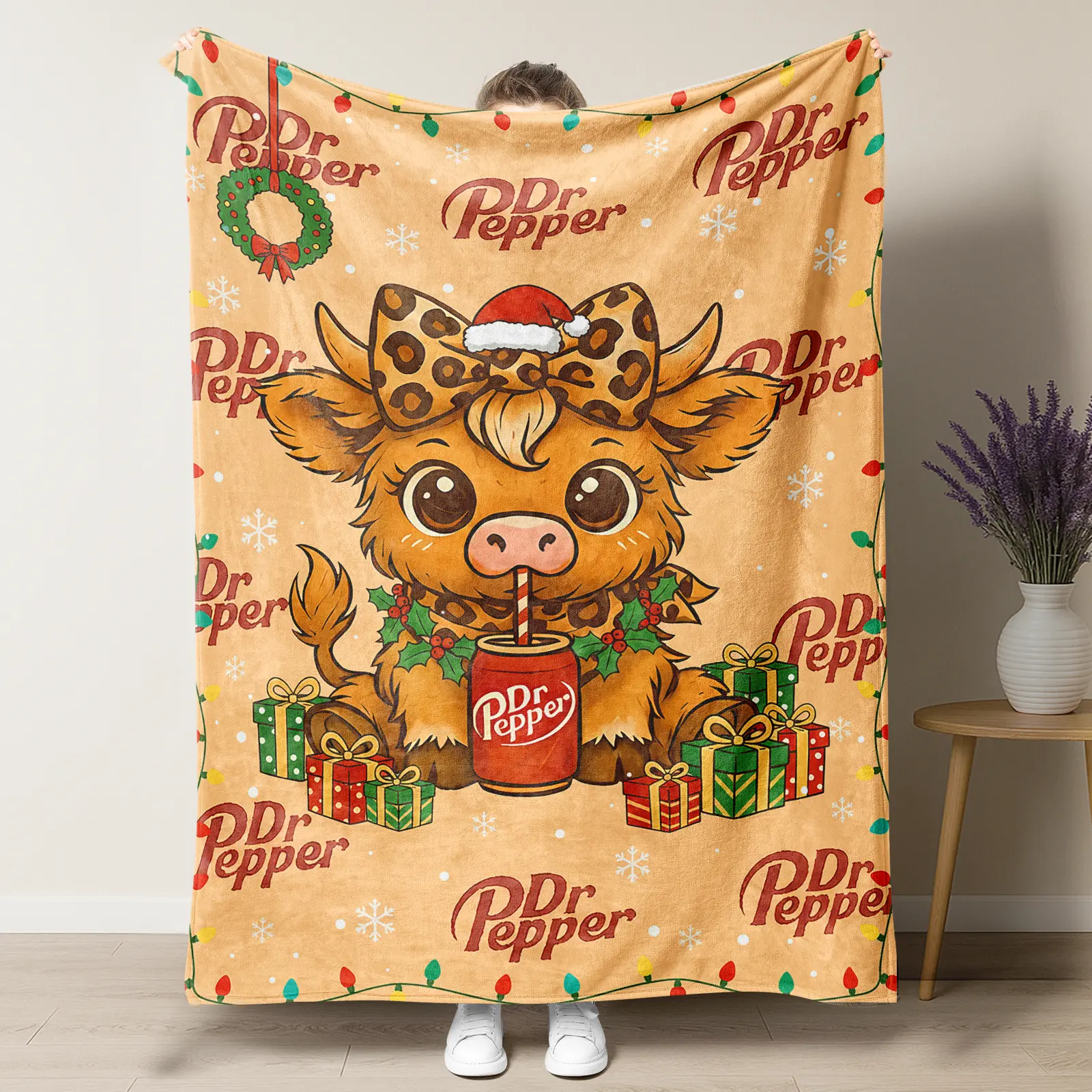 Christmas Highland cow-2