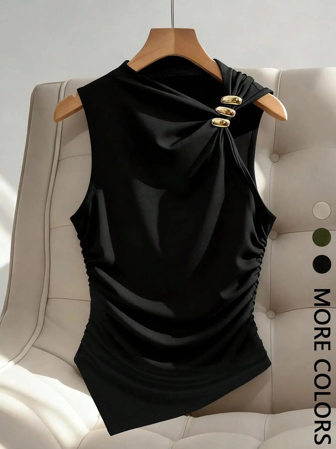 Women's Asymmetric-Hem Gold-Accent Top, Sleeveless Ruched Solid Fit Knit Tank, Elegant Sleeveless Cami, Casual Sleeveless Tops, Womenswear, Ideal for Casual Gatherings/Weekend Hangouts/Everyday Wear