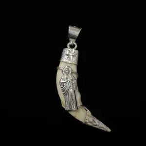 Colgante Estilo Colmillo de Plata 925