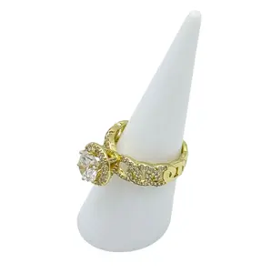 Hermoso Anillo Princesa  #R0123 Lamiendo 14k oro real alta calidad
