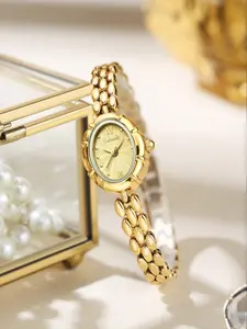 Women's Bracelet Watch, Vintage Oval Dial Quartz Watch, Elegant Design, Perfect Gift for Women, Analog Display, Analog Watches