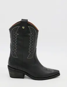 Stivali Unstoppable western cowboy boots in black leather womens shoes