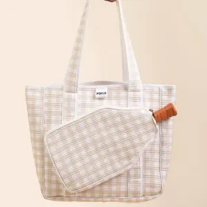 PQKLR Gingham Essentials Tote - Stylish Checkered Design with Zipper Closure and Leather Handle for Everyday Use