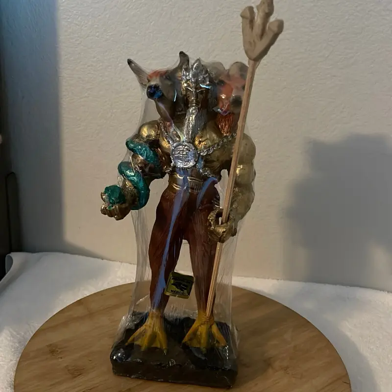 12” 1/2 inches Diablo 3 cabezas Gold