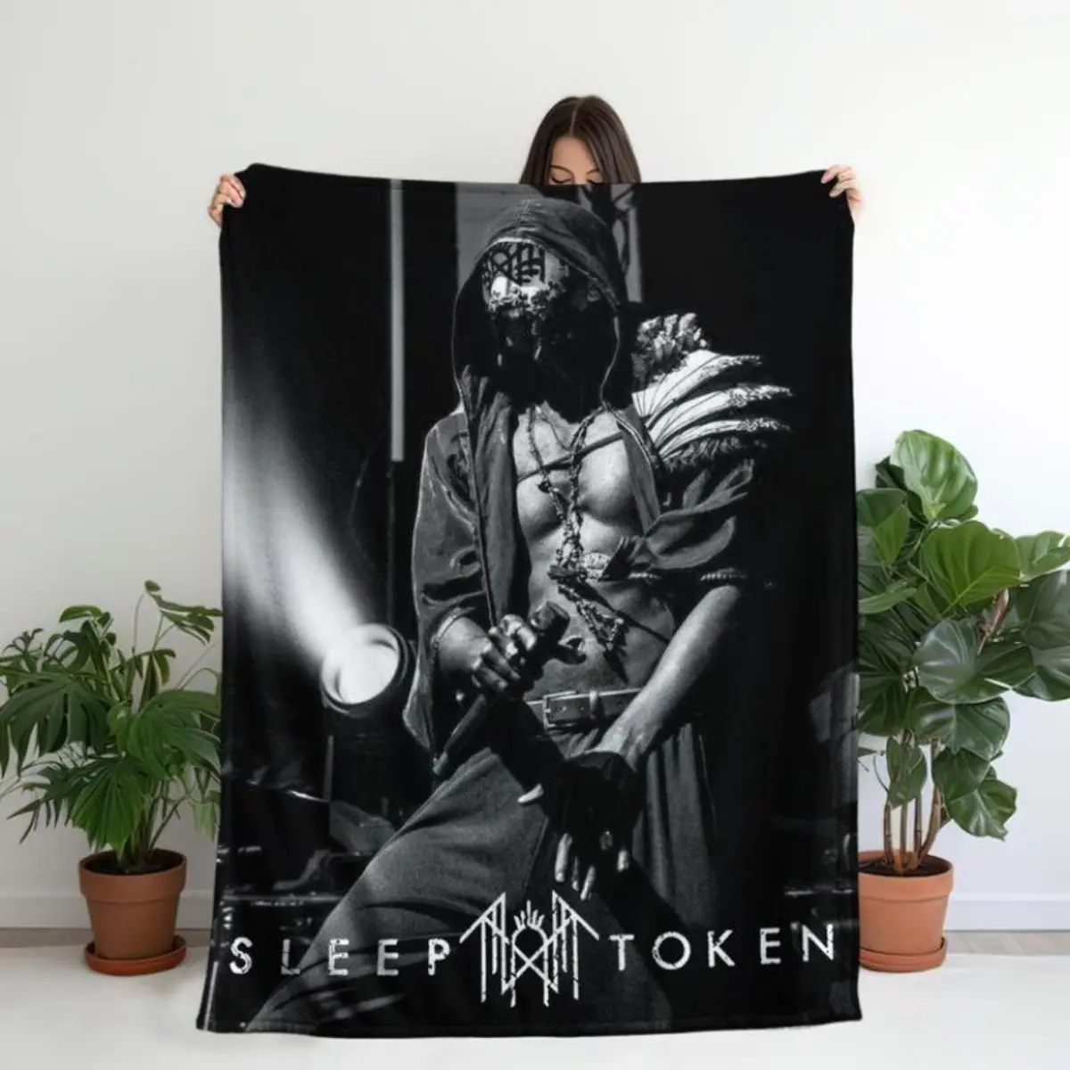 Sleep Token Live Performance Fleece Blanket | Soft Plush | Perfect Gift for Rock & Metal Fans | Bedroom Couch Home Decor