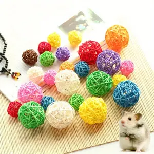20pcs Random Color Rattan Wicker Balls Bird Toys, Parrot Chew Toys For Budgies Conures Hamsters Bunny DIY Craft Decoration Ball For Party Wedding Decorative hanging ornaments decorated with colorful rattan balls