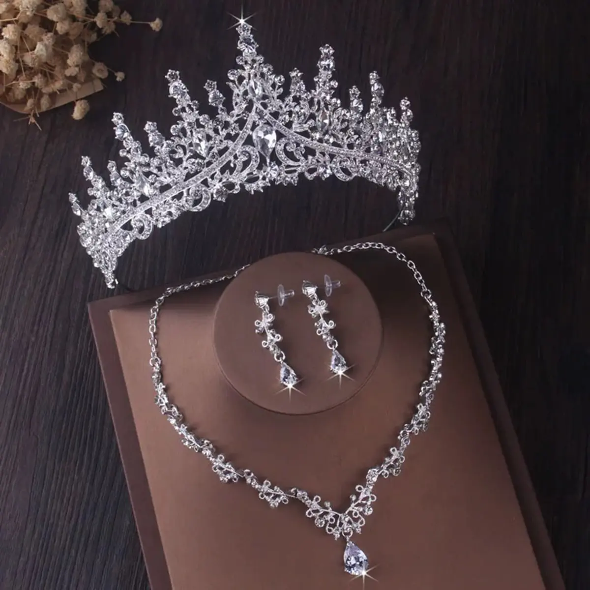 1 Set Women Gold Tone Classic Crystal Jewelry Wedding Bridal Accessories Includes Crown, Necklace And Earrings, 4pcs, Suitable For Wedding Gown, Dress, Party