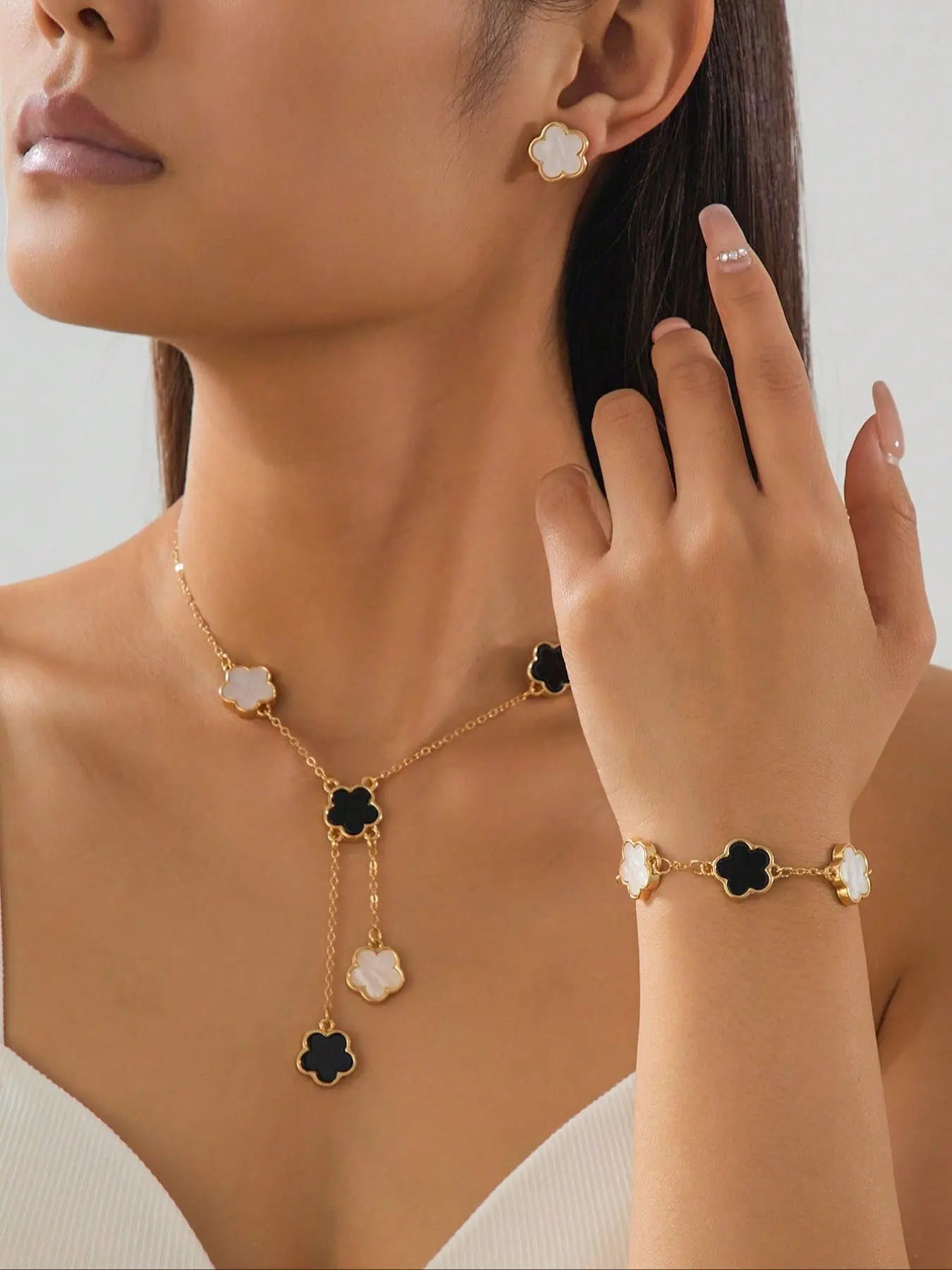 Women's Clover Design Pendant Necklace & Bracelet & Stud Earrings, Necklaces Earrings Set, Jewelry for Party, Daily Clothing Decor, All-match Jewelry for Birthday Gift