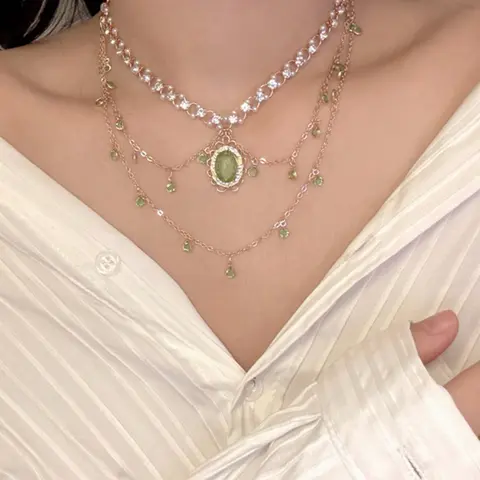 Women's Zirconia Fashion Pendant Necklace, Pendant with Zirconia, Statement Necklace, Elegant Jewelry Accessory for Women & Girls, Perfect Gift Idea for Special Occasions