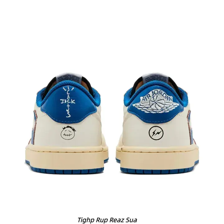 Two Tone Off White Blue Leather Low Top Retro Casual Sneakers Cushioned Non Slip Blue Rubber Outsole Sports Walking Shoes Unisex