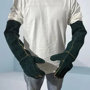 Professional anti-bite animal handling equipment, cowhide texture, suitable for pet care and veterinary examination, double protection style, ensuring pet safety