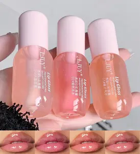 A three-piece lip gloss set, an essential item to enhance your temperament, moisturizing without being dry, just a light swipe to have glass-like lips.