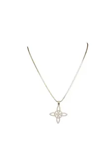 Celtic knot pendant whit zirconia stones
