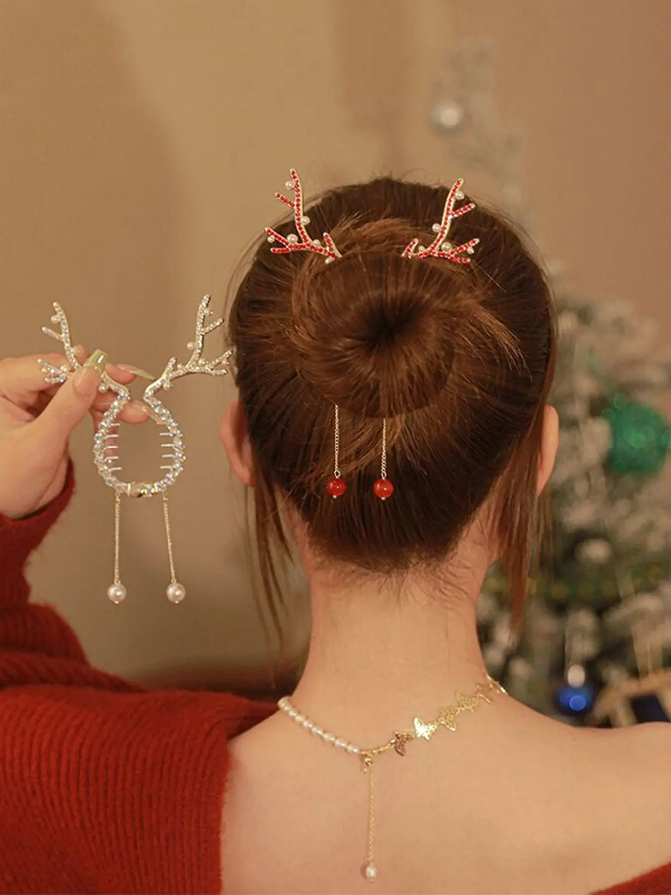 2counts rhinestone tassel ponytail hair clip Christmas reindeer headpiece hair clip tassel ponytail hair clip hair bun cover glitter claw rhinestone ponytail clip Christmas antlers