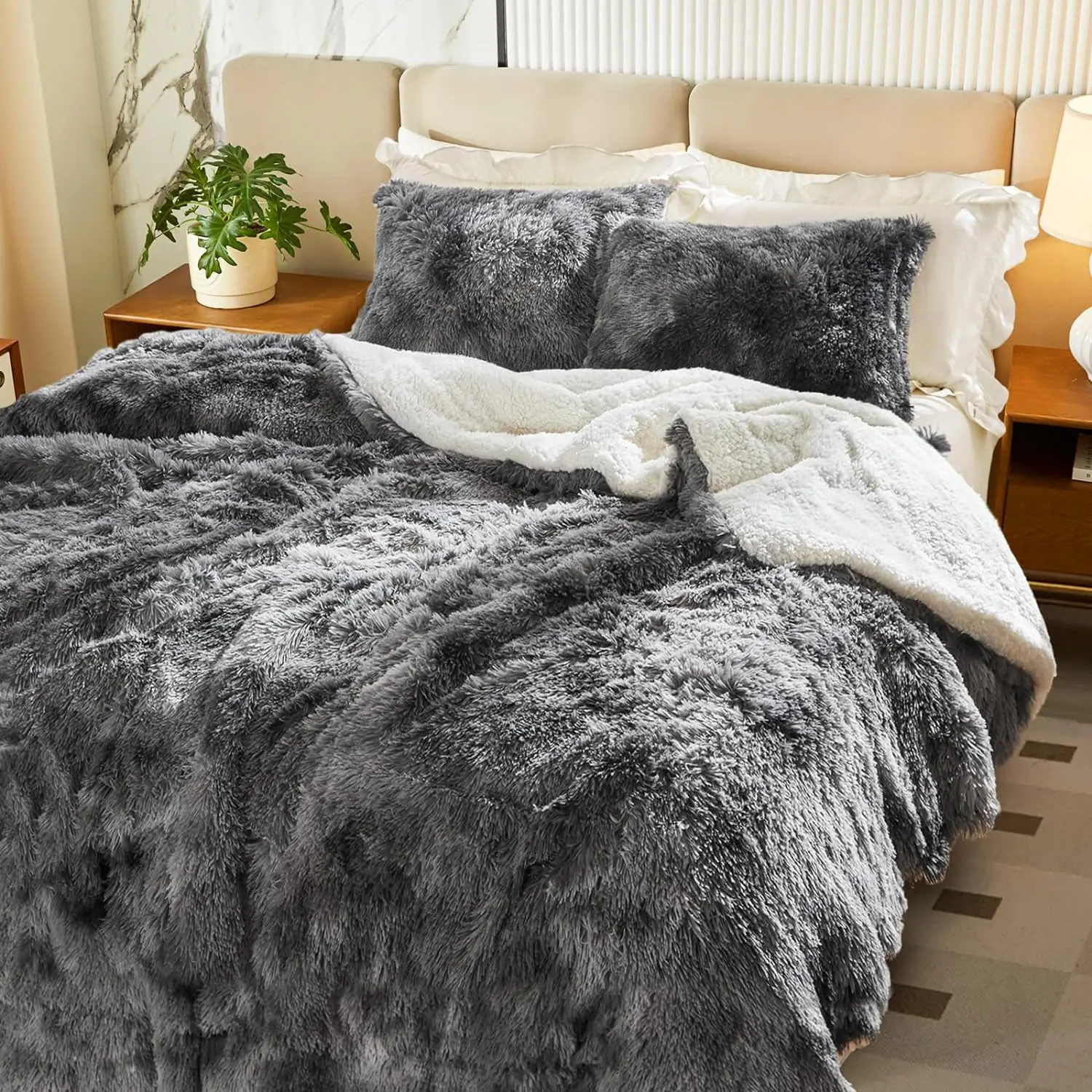 Faux Fur Shaggy Fluffy Comforter Full/Queen Size Mixed Black and White Hair, 3 Pieck Plush Flanner Sherpa Backing Microfiber Super Warm for Winter
