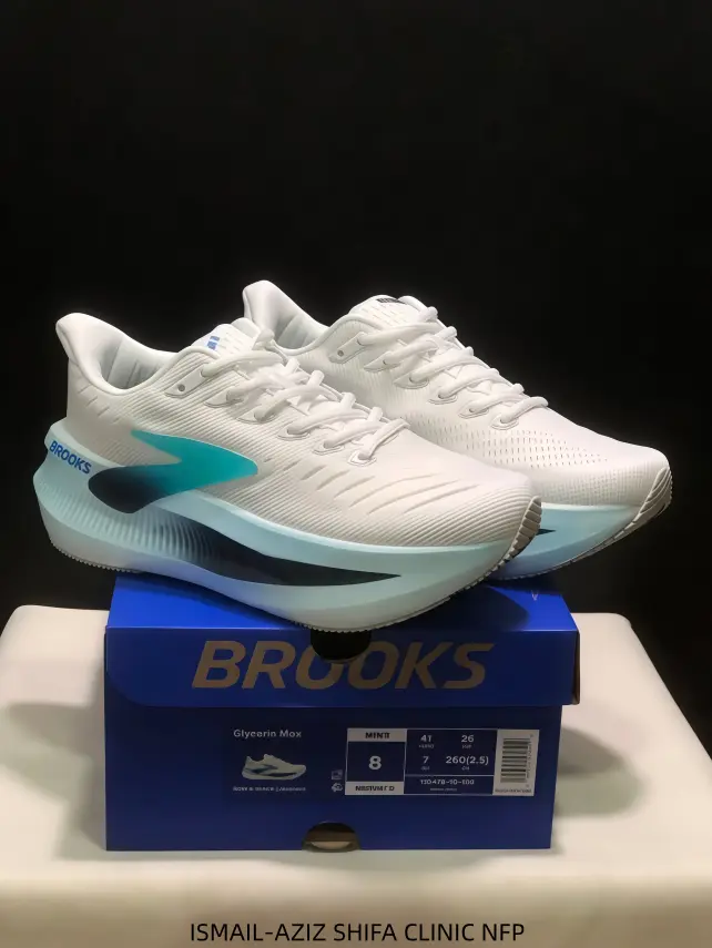 Fresh Clean Tone Color‑Block Road Running Shoes White‑Lake‑Blue Mesh Upper Shock‑Absorbing For Men Ladies