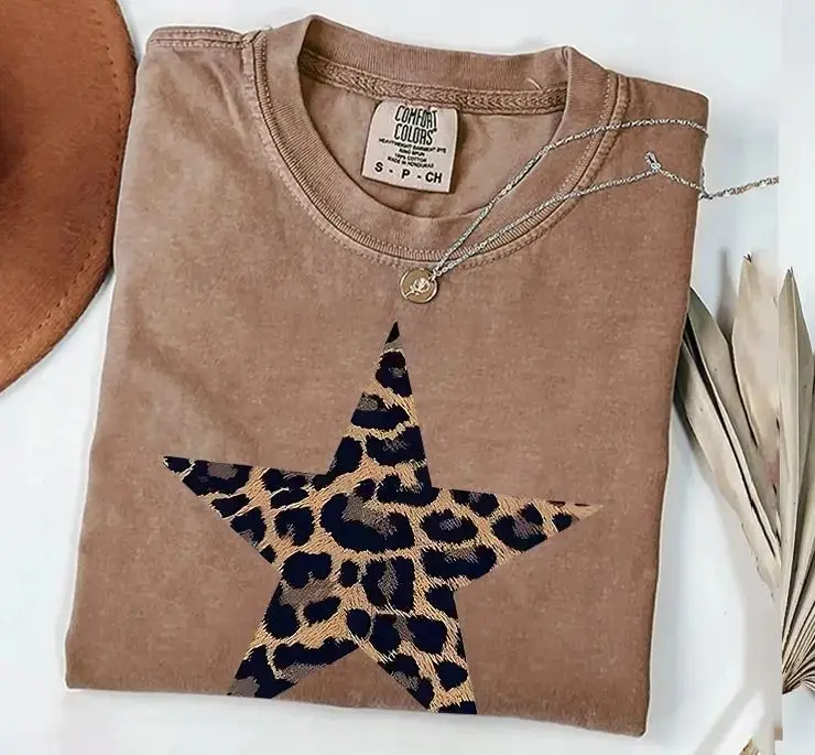 Comfort Colors Leopard Star Graphic Tee, Women's Vintage Western Cheetah Print T-shirt, Daily Soft Top, Apparel Made In The US - Trendy Wear 43		