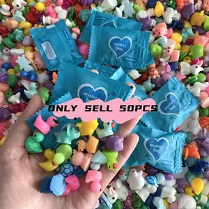 Mini Resin Animal Mushroom, Cute Surprise Bag, Cute Collectible Charm, Miniature Figurines for DIY Jewelry and Phone Case Decorations