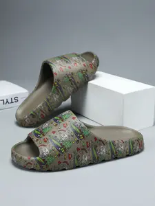 Men's Summer Fashion Slippers, Fun Painted Large Size 47, Breathable Non-Slip Soft Sole, One-Step Slip-On Indoor Outdoor Casual Beach Vacation Footwear