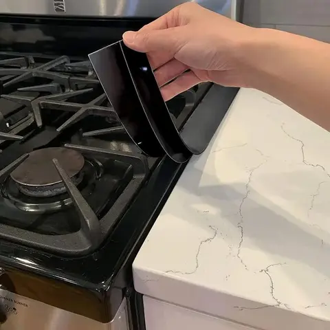 Silicone Gap Sealing Strip, 1-Pack High-Temperature-Resistant Countertop Seal, Kitchen Counter Accessory, Prevent Spills & Keep Kitchen Gaps Clean