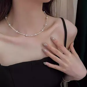 French broken silver necklace for girls, light luxury, niche high-end, imitation pearl collarbone necklace accessory