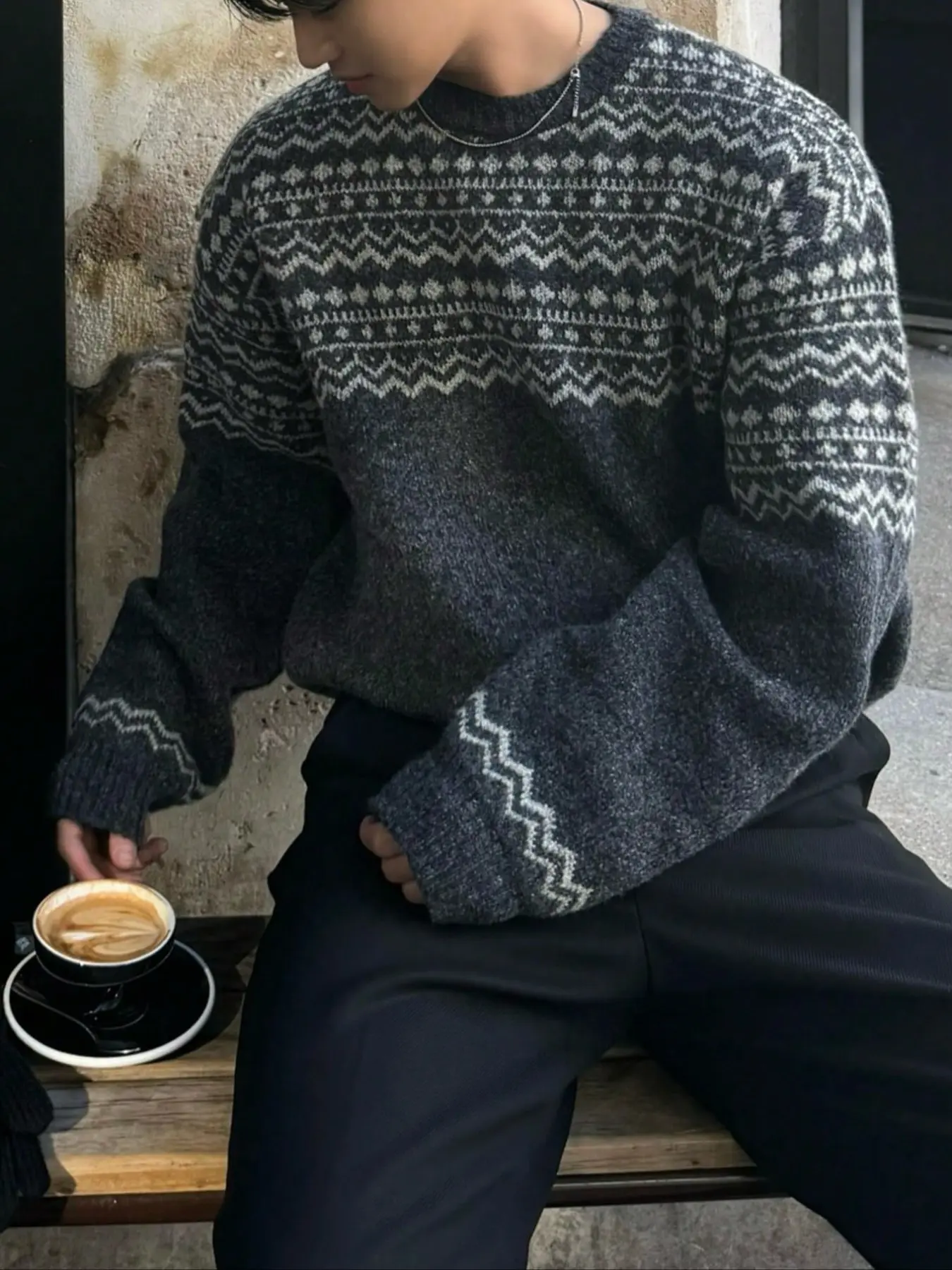 Men's Autumn Winter New Round Neck Nordic Style Casual Geometric Pattern Unisex Knitted Long Sleeve Knitwear Pullover Sweater Top