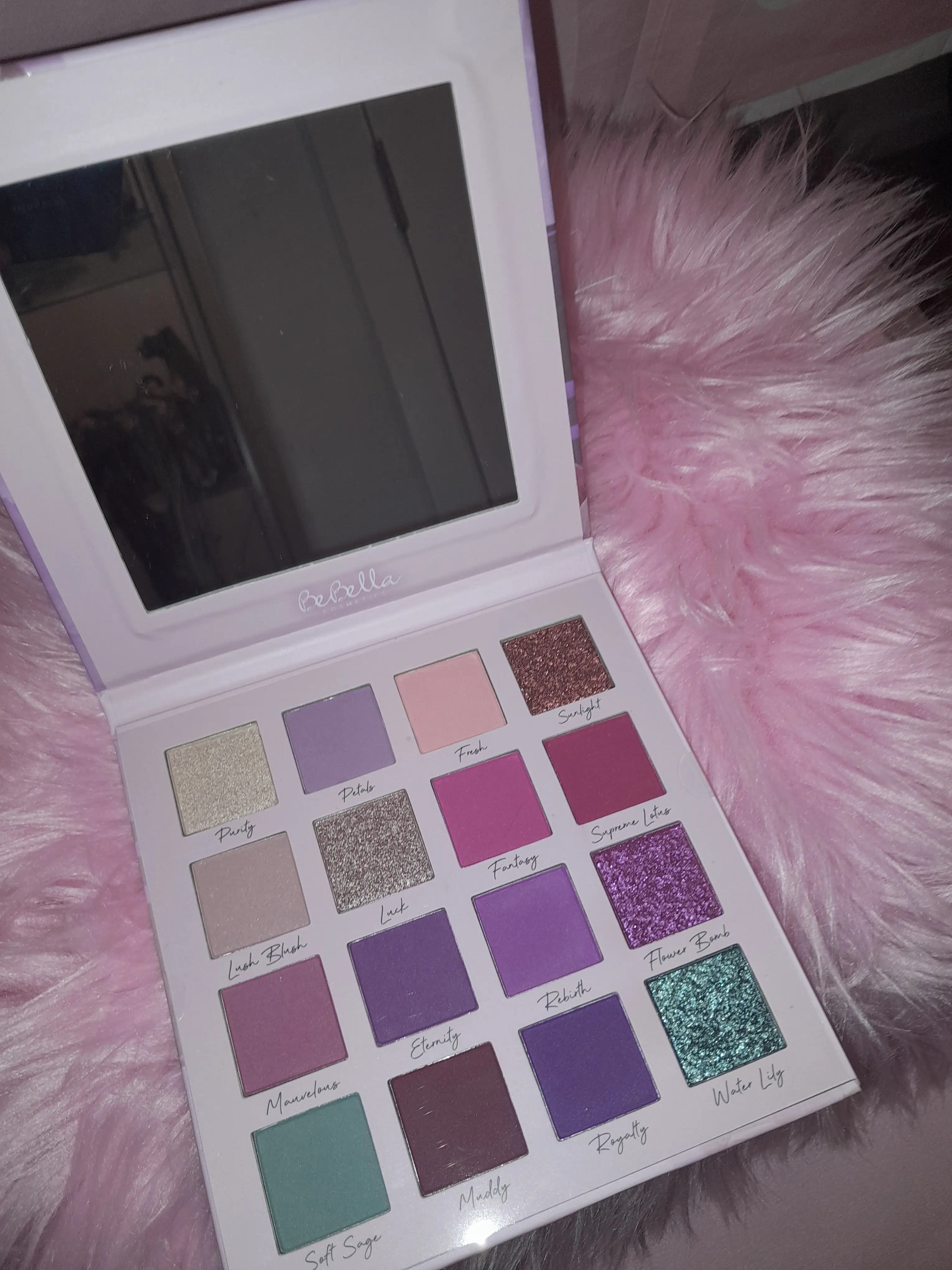 Lotus Love Eyeshadow Palette