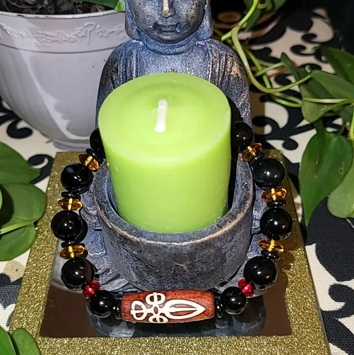Dzi Bead Crystal Bracelets
