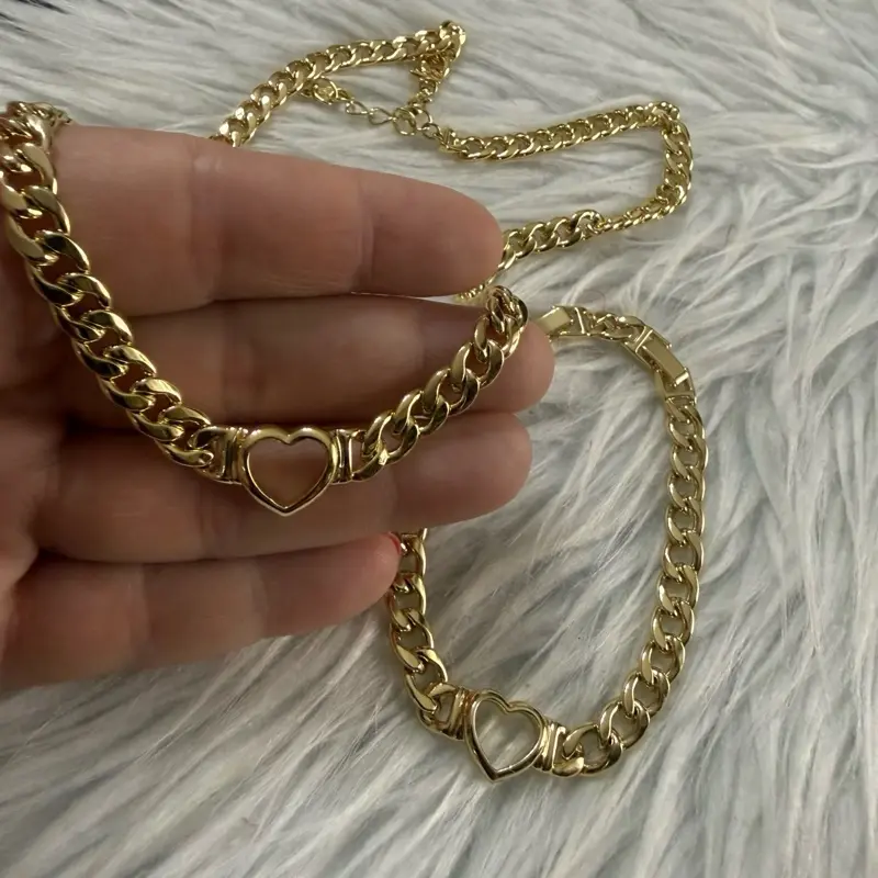 Set gargantilla medida 18 pulgadas y extencion, pulsera medida 7 pulgadas con extencion , en oro laminado Alta calidad.ta