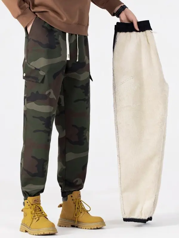 Men's Winter Warm Sherpa Lined Woodland Camo Jogger Cargo Pants Soft Thick Loose Fit, Multi Snap Flap Pockets, Drawstring Waist Utility Trousers for Mature Guys, Cold Season Outdoor Daily Wear