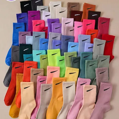 Random Color Women's Crew Socks, Casual Comfortable Breathable Mid-calf Socks for Daily Wear, Multipack Knit Socks for All Seasons, Casual Stylish Socks, Underwear for Women