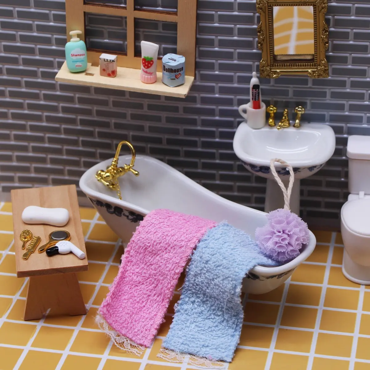 15-Pack 1:12 Scale Realistic Alloy Dollhouse Accessories Set - Hair Dryer, Comb, Mirror Props, Multi-Room & Scale Model Doll Houses Accessories, Handcrafted Toy Decor for Dollhouse Enthusiasts, Multi-Room Doll Houses Accessories