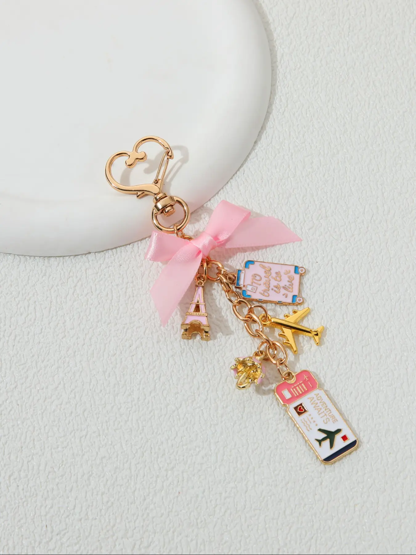 1pc Elegant Attractive Travel-Themed Cute Keychain Kawaii with Eiffel Tower and Umbrella, Unique Souvenir Gift for Friends and Family, Stylish Zinc Alloy Luggage Accessory, Car Key Chain