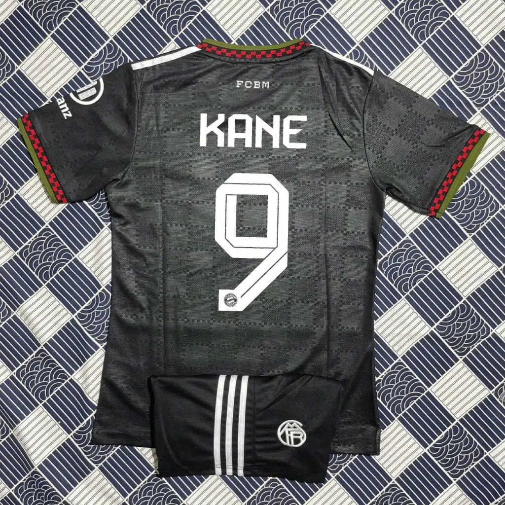 Munich 2026 Black Soccer Jersey Set – Premium Polyester Short Sleeve Football Shirt & Matching Shorts  2026 Black Soccer Jersey Set – Premium Polyester Short Sleeve Football Shirt & Matching Shorts