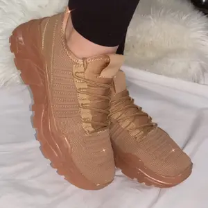 Cecilia women’s sneakers chunky heels comfy tan