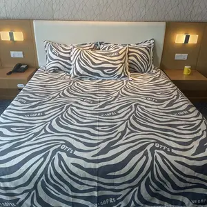 Old Rough Cloth Lace Trim Bed Sheet Pillowcase Set, Soft and Comfortable, Skin-Friendly, All Seasons Use, Three-Piece Set