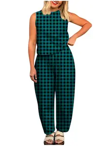 Women's 2-Piece Set, Plaid Sleeveless Crop Top & Capri Pants, Comfortable Loungewear with Pockets, Ideal for Relaxing at Home