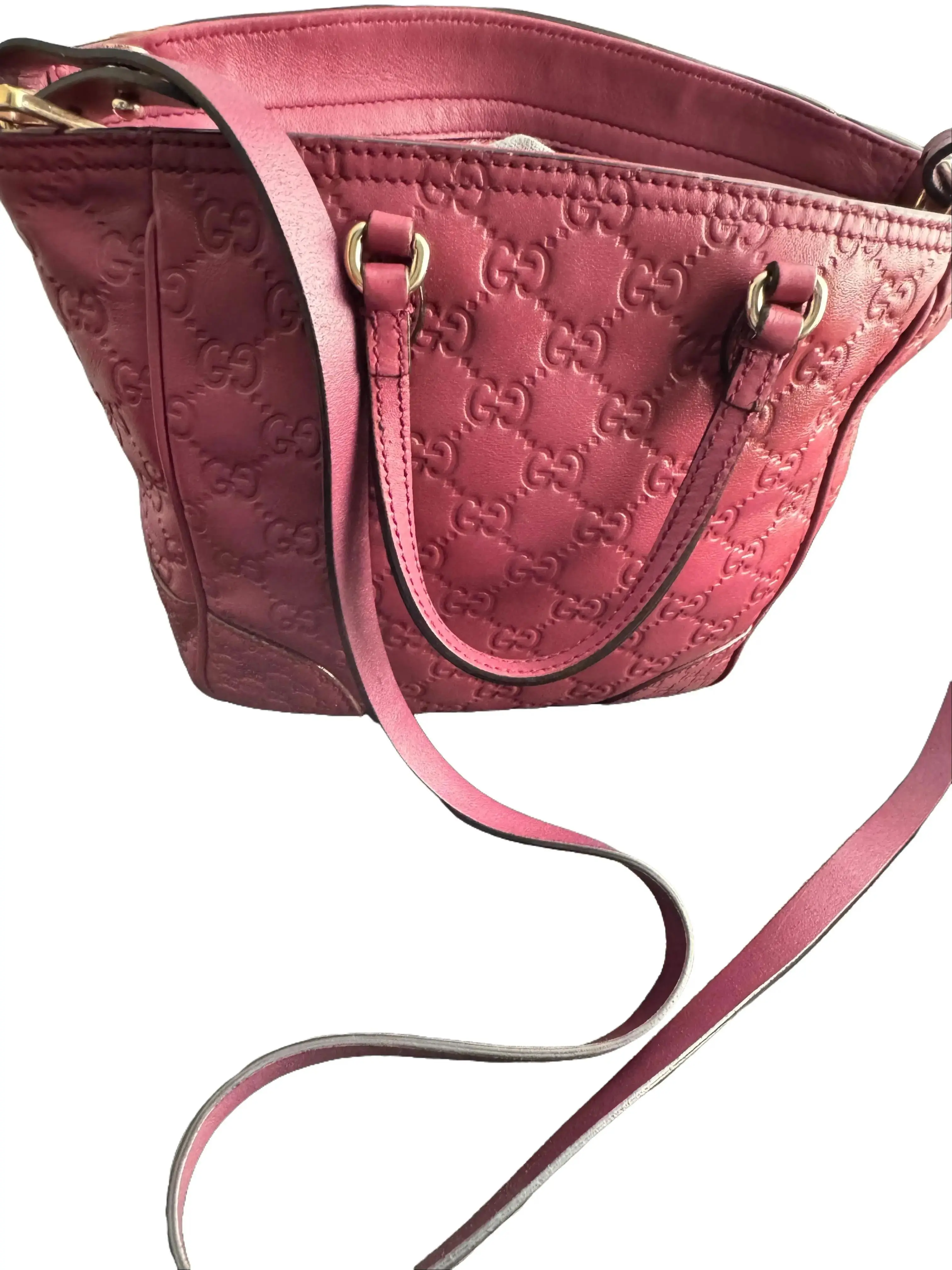 Pre-owned BUMBAG leather Crossbody Bags Gucci Pink Crossbody Bag with Signature Logo Pattern and Adjustable Strap