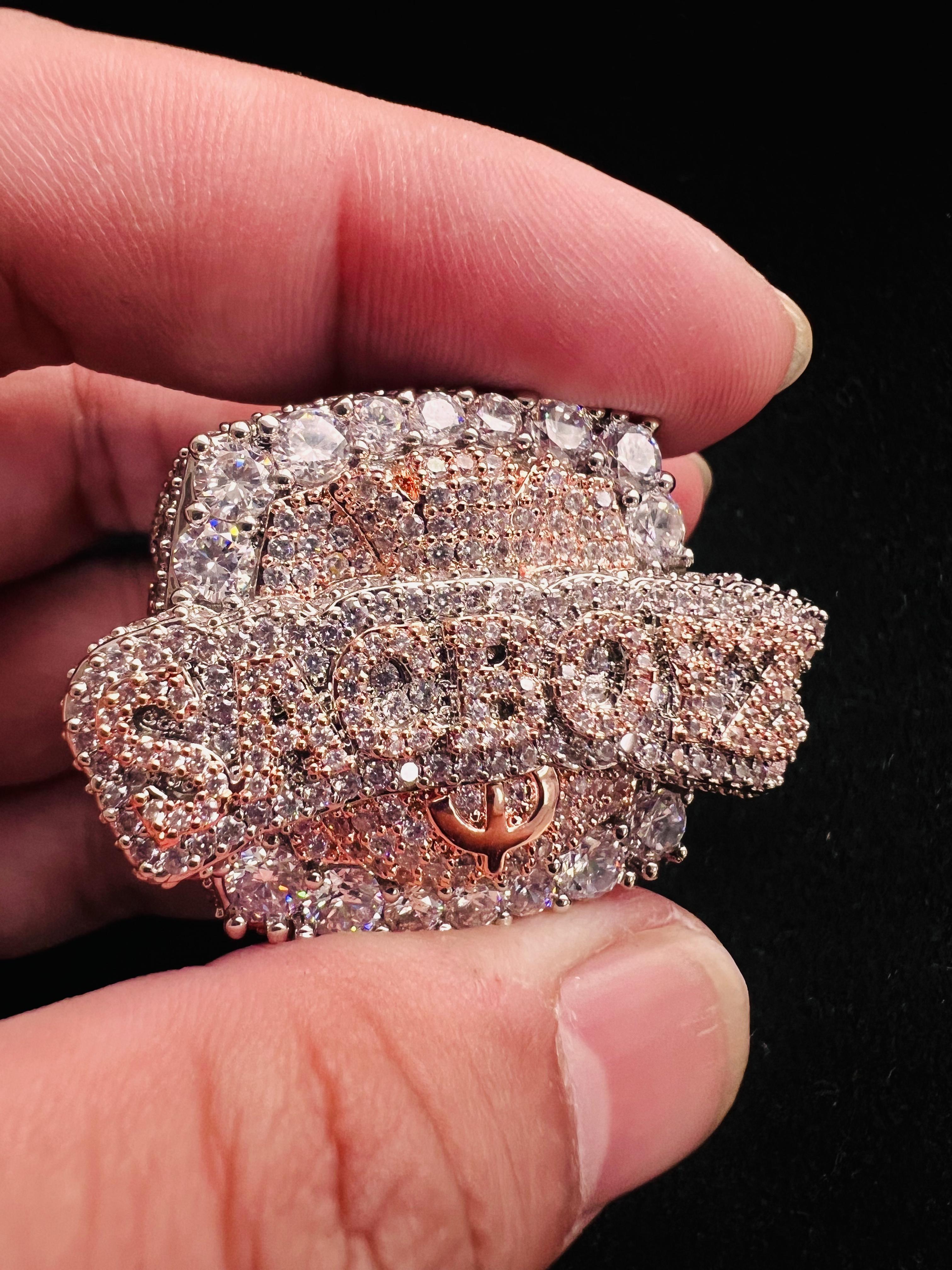 Luxury chilled personalized hip-hop boutique jewelry men's chilled champion ring genuine VVS silicon diamond ice-feel luxury style ring men's high-end ring, Mother's Day and Father's Day gift, large party wearing accessory