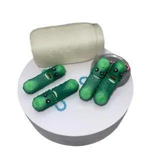 3D Printed Plastic Tickle Pickle Keychain Charm, High-Quality Casual Fidget Ornament, Stress Relief Mini Accessory for Pickle Enthusiasts